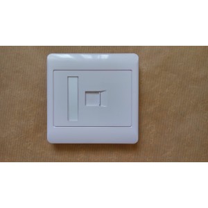 Рамка облицювальна на один порт, шторка, 86х86 KD-FP05. Photo 2 Рамка облицювальна на один порт, шторка, 86х86 KD-FP05. Photo 2